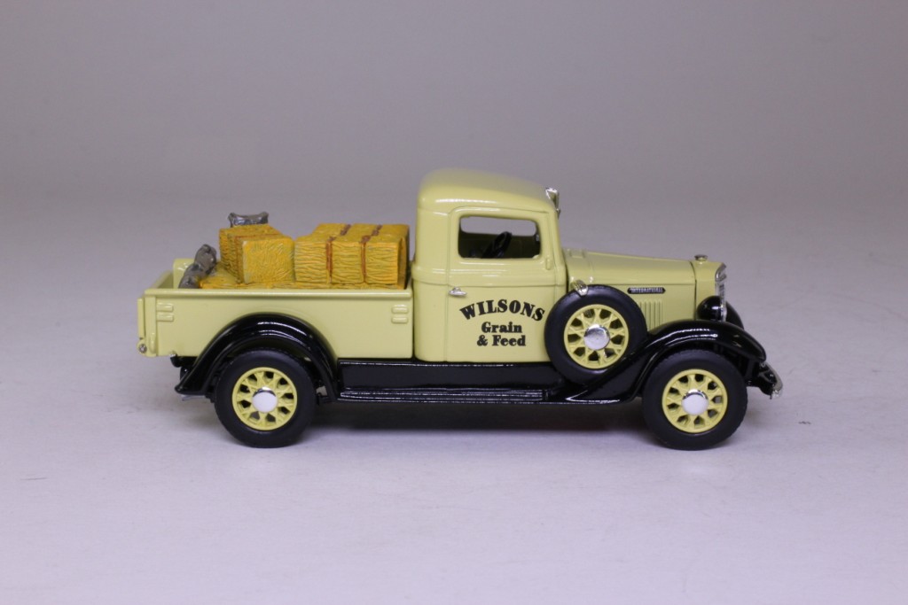 Matchbox Collectibles YYM38039; 1934 International Harvester C Series Pickup; Wilson's Grain & Feed